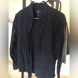 Men’s American Eagle XS button-down